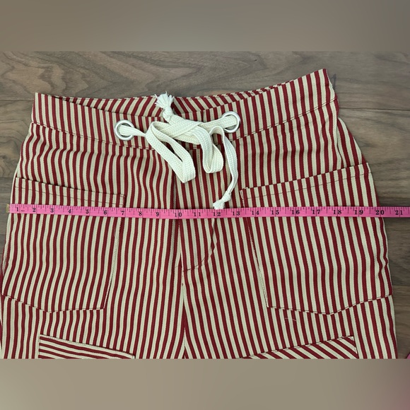 NWOT Med. Striped Red and White Women's Wide Leg Pants - Picture 9 of 11